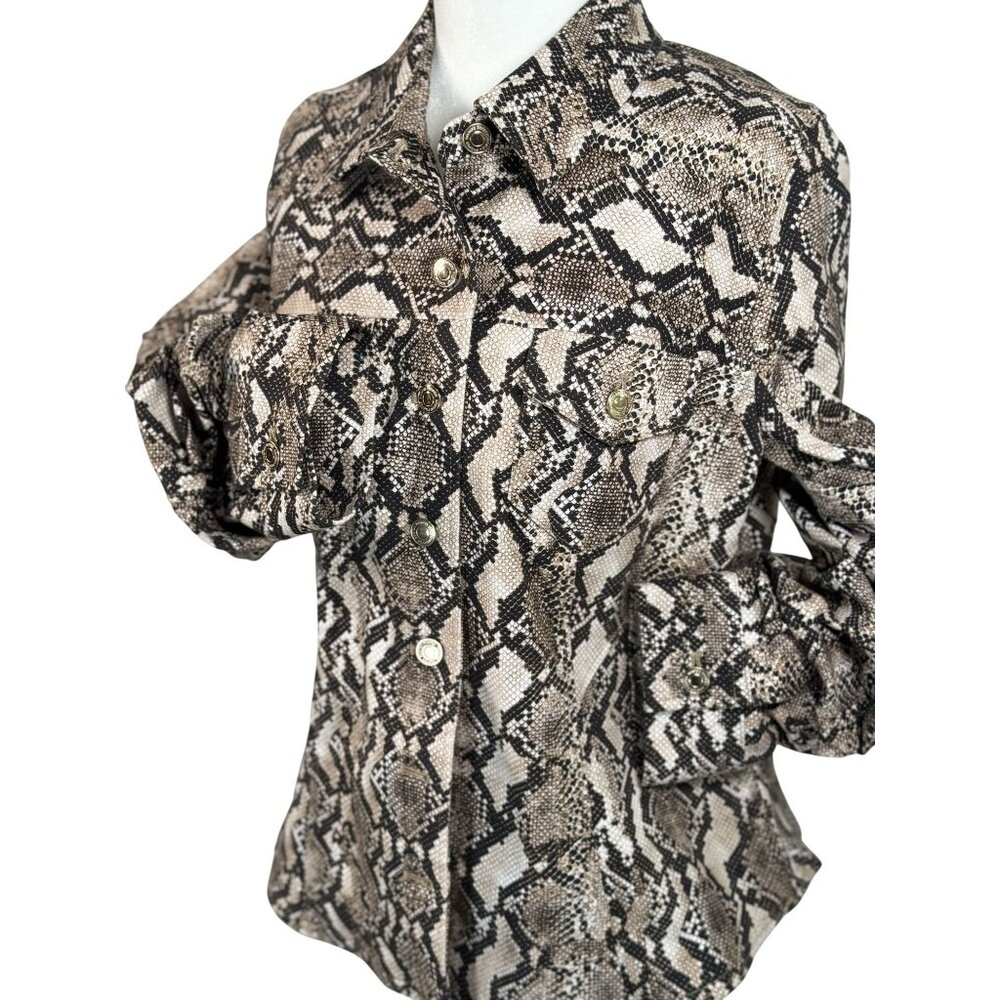 Boston Proper Size M Woman  Sneak Print Button-Up Shirt  Cotton/Spandex Blend